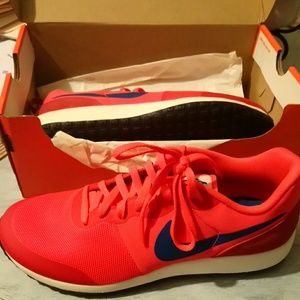Nike shoes